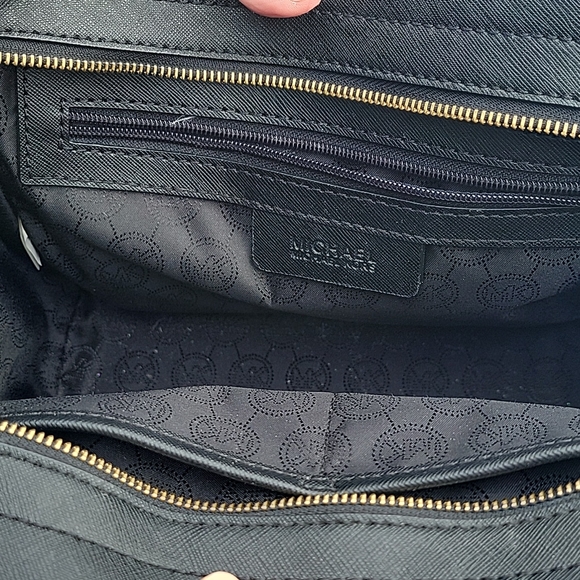 Purse - Picture 2 of 3